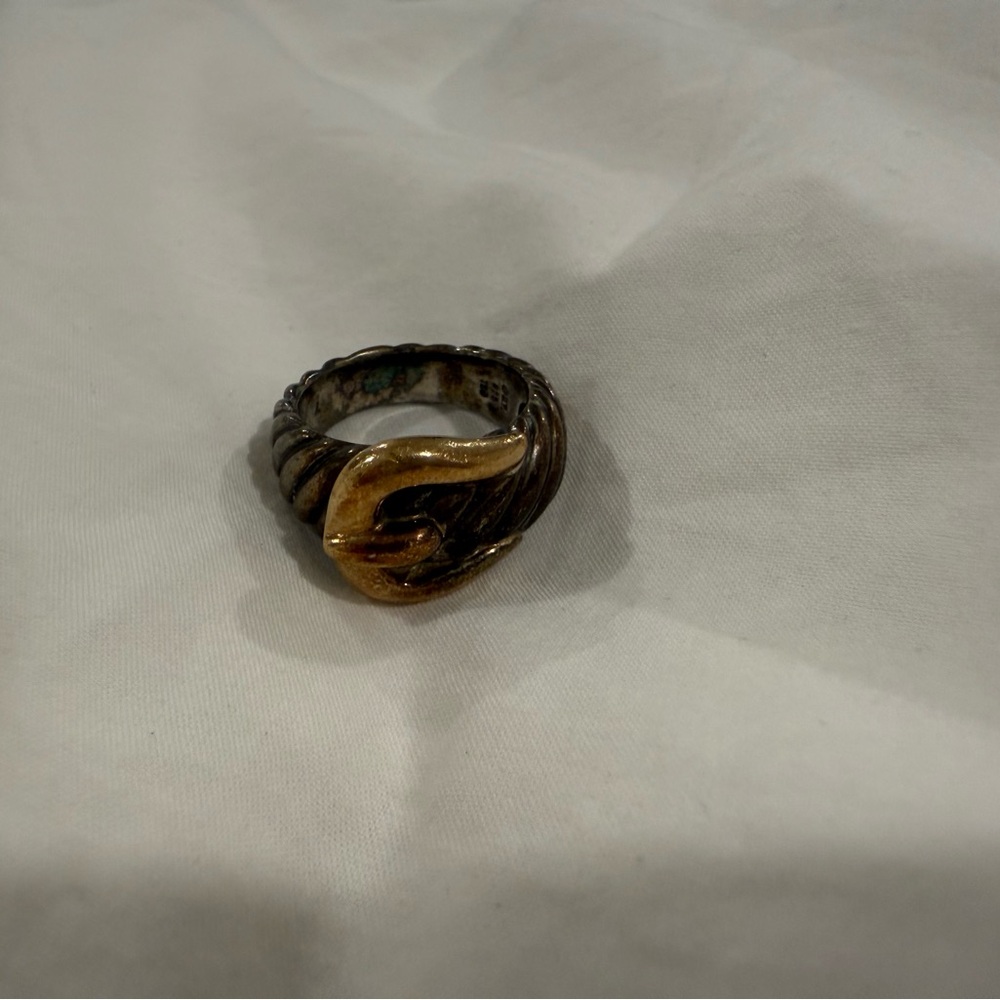 Elegant Gold and Silver Women's Ring
